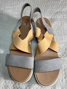Sorel Women's Yellow and Gray Crisscross Slingback Sandals size 10